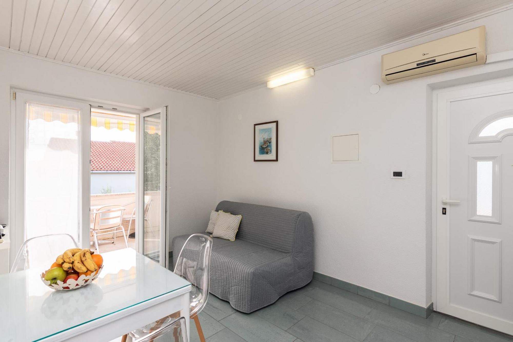 Tauzer Apartment *