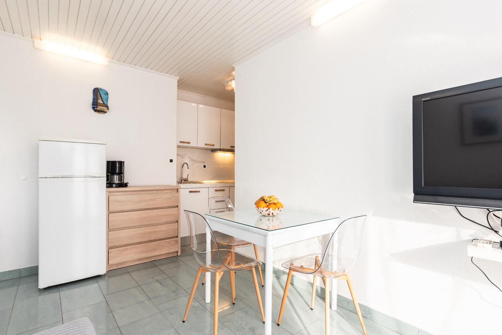 Apartment Tauzer *